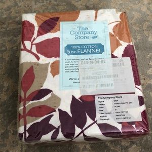 The company store, flannel fitted sheet plum